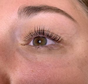 Wimperlift / lashlift door Jill Vannueten | Skincare, Beauty & Make-up. Schoonheidssalon Zutendaal, Limburg