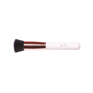 Flat Kabuki Brush She-iss Bellapierre Jill Vannueten | Huidexpert Schoonheidssalon gespecialiseerd in huidverbetering Zutendaal Mesoestetic limburg België
