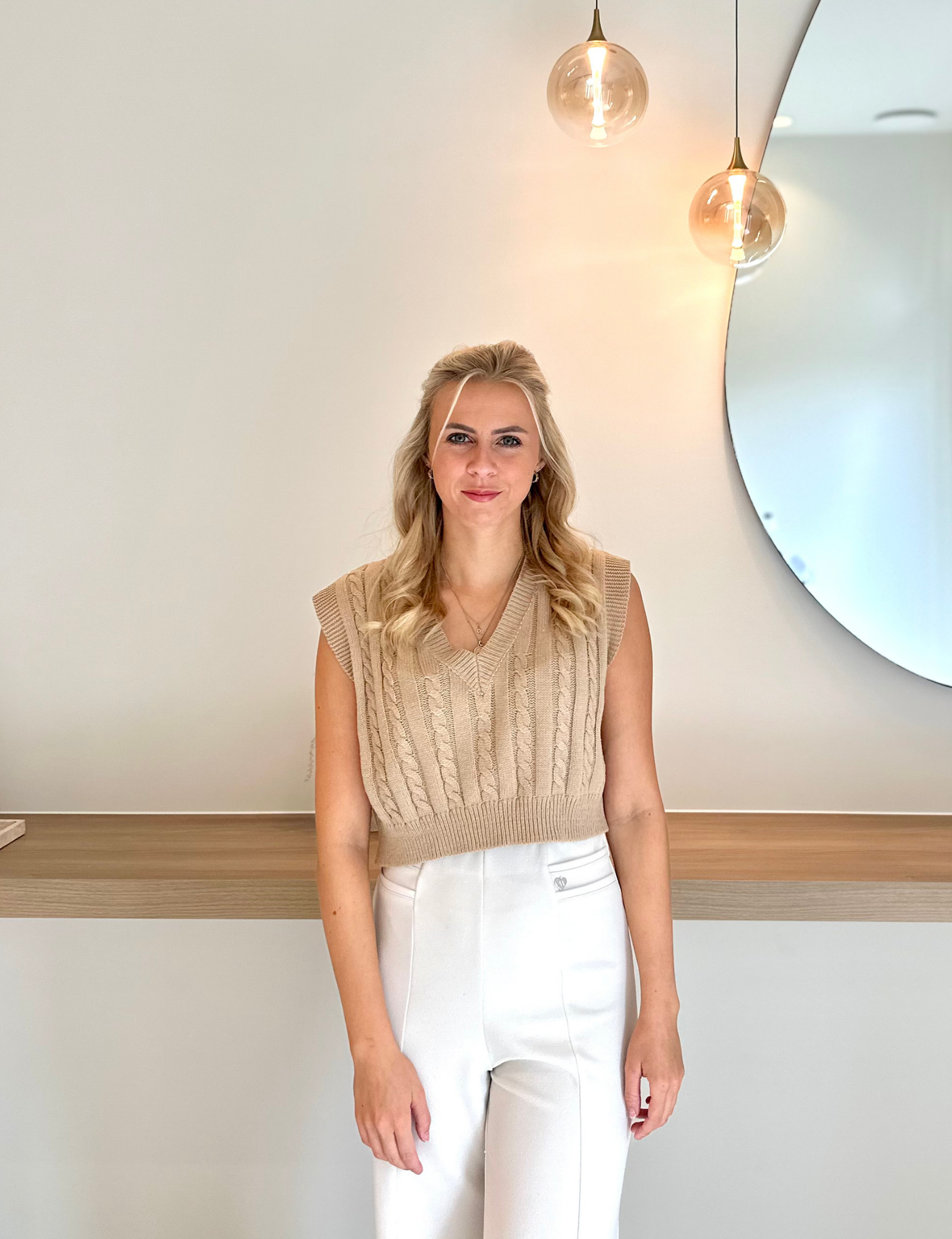 Jill Vannueten JVN Aesthetic clinic wiemiSMEEr, Zutendaal, Limburg, belgië